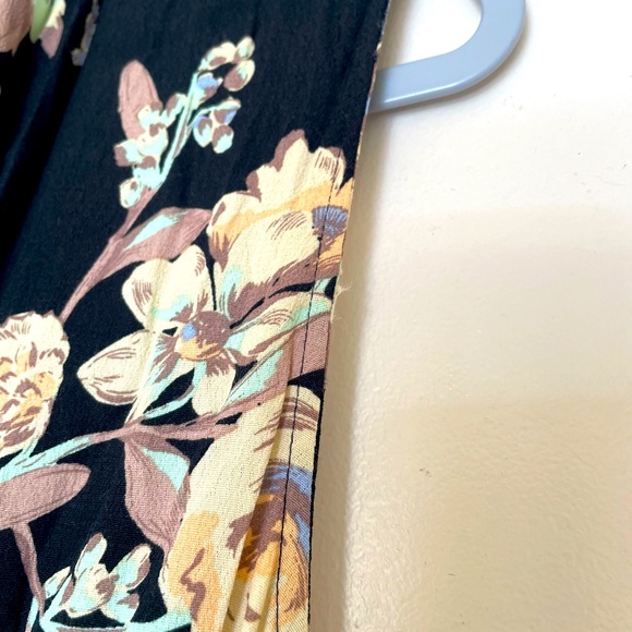 ASTR the label black multi-floral dress, NWT, size S - Picture 9 of 12